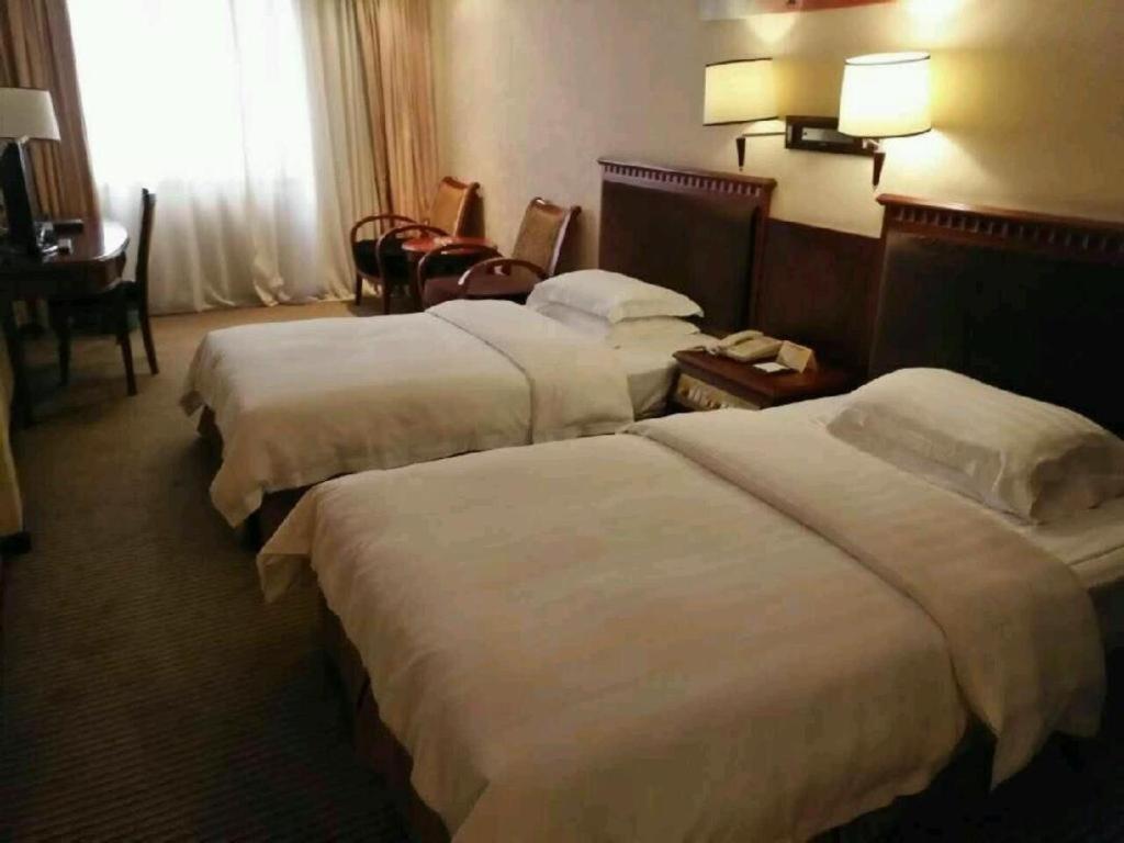 Friendship Hotel Shenzhen Bagian luar foto