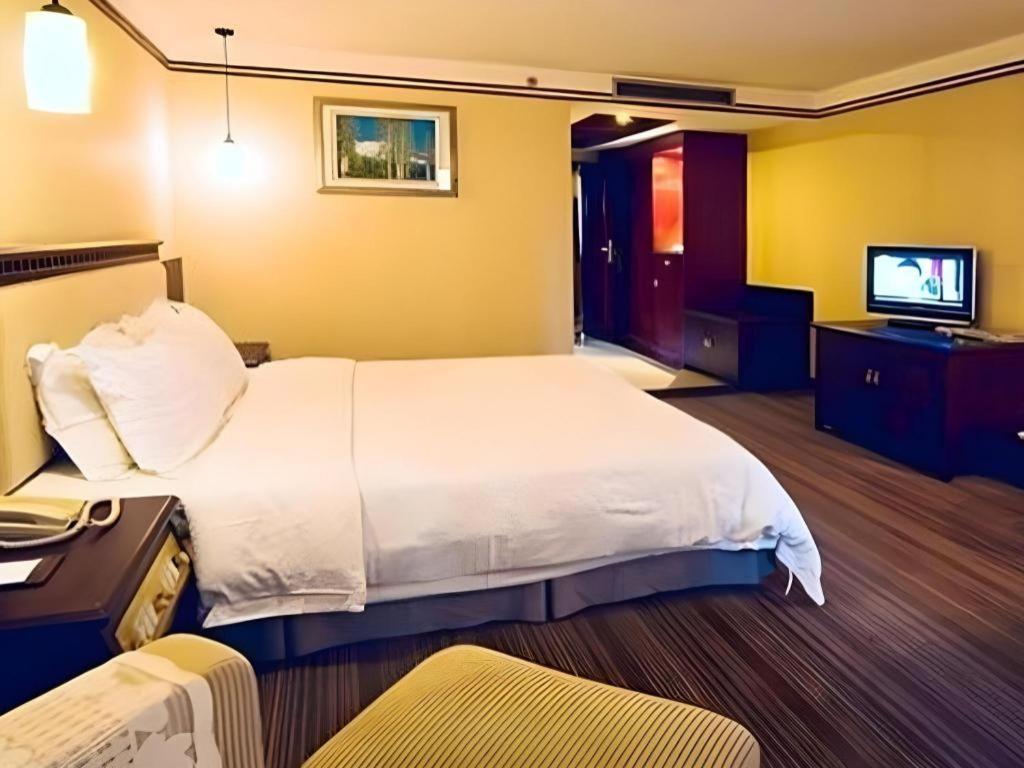Friendship Hotel Shenzhen Bagian luar foto